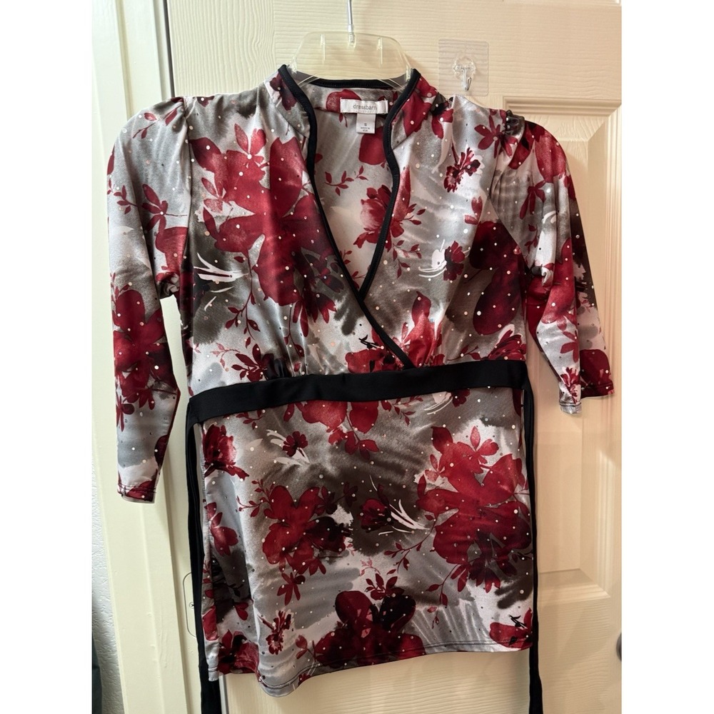 Dressbarn Blouse Womens Small 3/4 Sleeve Floral Red Grey V-Neck Wrap Top Sequin